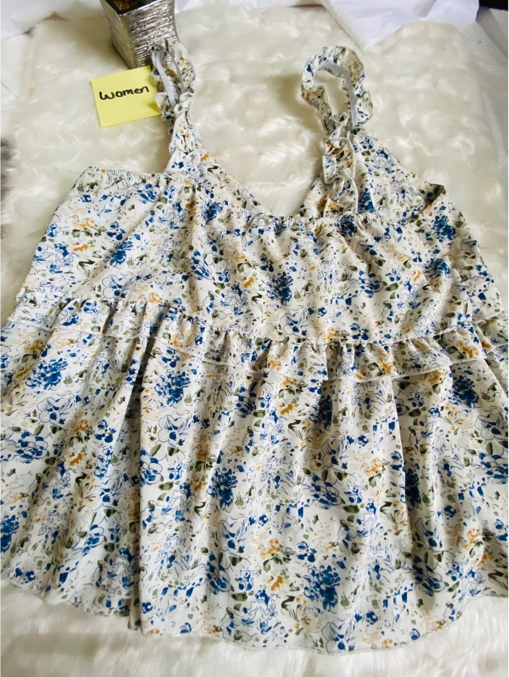 Hailey & Co Floral Ruffle Strap Tank Top Medium - Picture 3 of 6